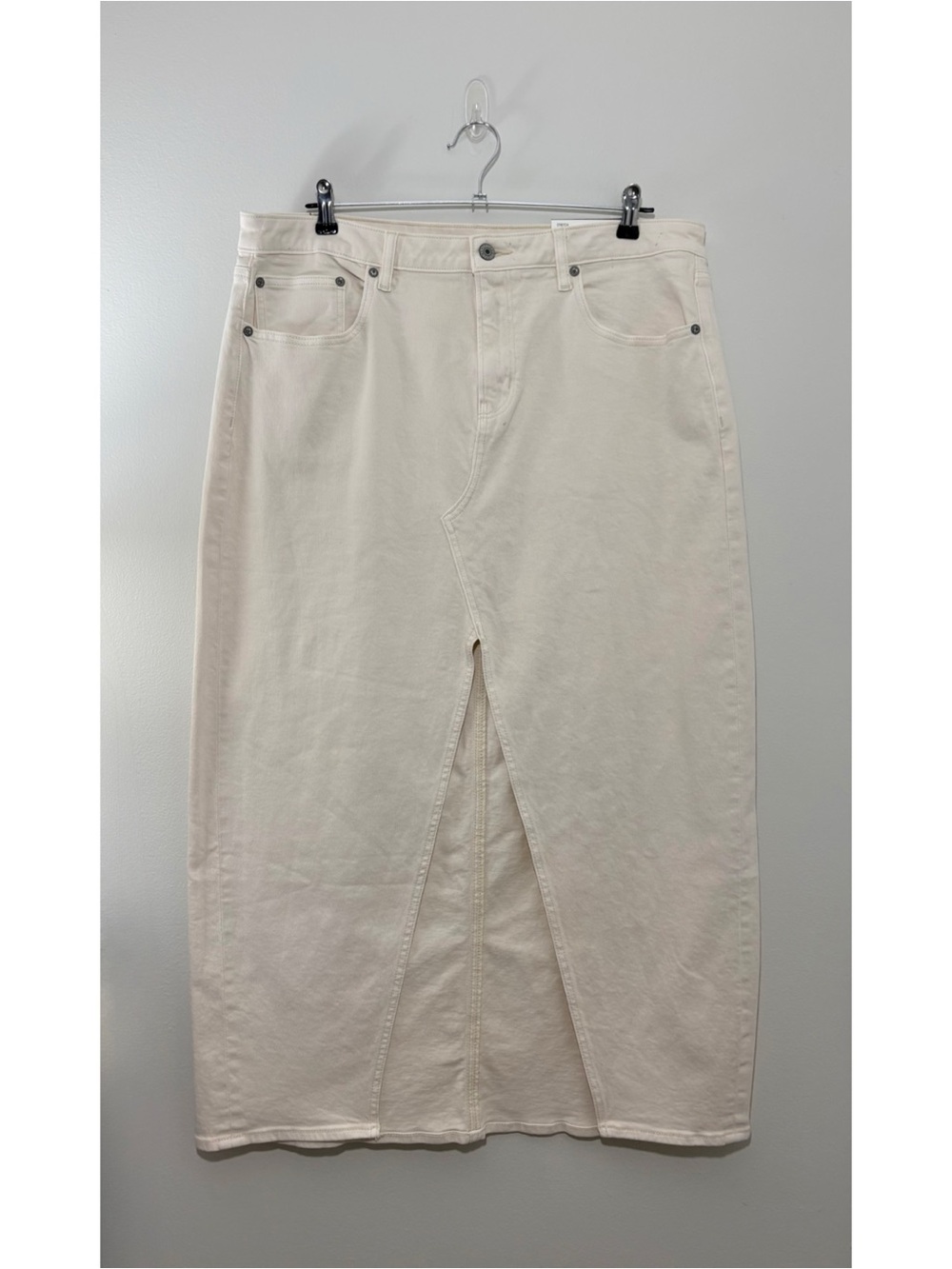 NWT American Eagle “Low Rise Maxi” ivory rigid denim skirt (size 14)